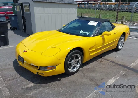 2000 Chevrolet Corvette из США, поврежденный, VIN 1G1YY32G3Y5115190